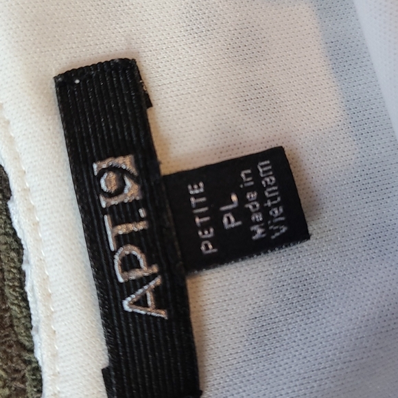 Apt. 9 Blouse - Picture 8 of 11